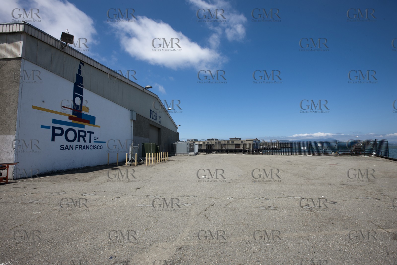 07 06 2011 - San Francisco (USA,CA) - 34th America's Cup - The Piers in their state of origin - Pier 27-29 - Pier 27