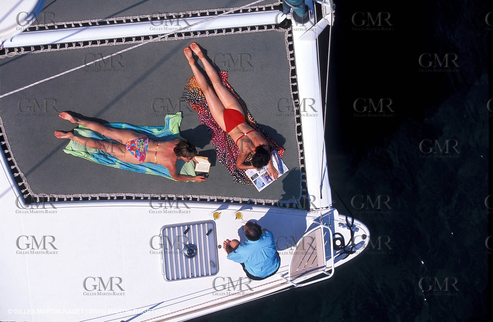 Cruising - People - Doing nothing