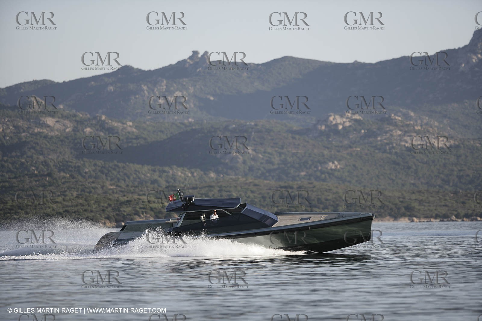 16 07 2007 - Portisco (Italie, Sardaigne) - Wally Power 47, 2007 version