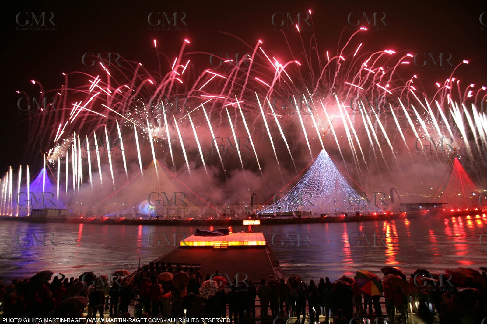 14 03 2007-Valencia (Spain)- 32nd America's Cup - Louis Vuitton Cup - RR1 - Opening parade