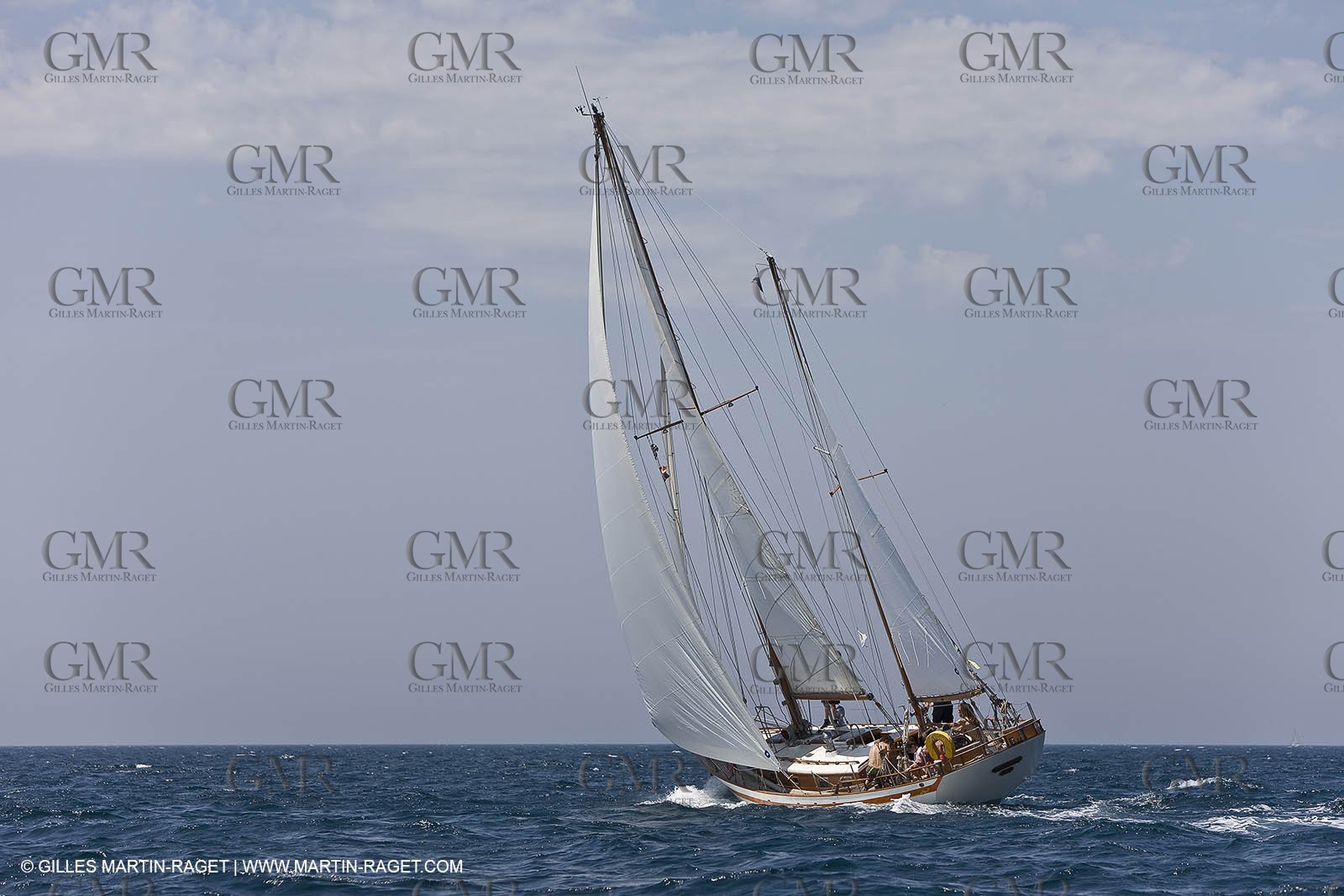 Sailing, Classic yachts, Voiles Vieux Port 2009, Marseille (FRA)