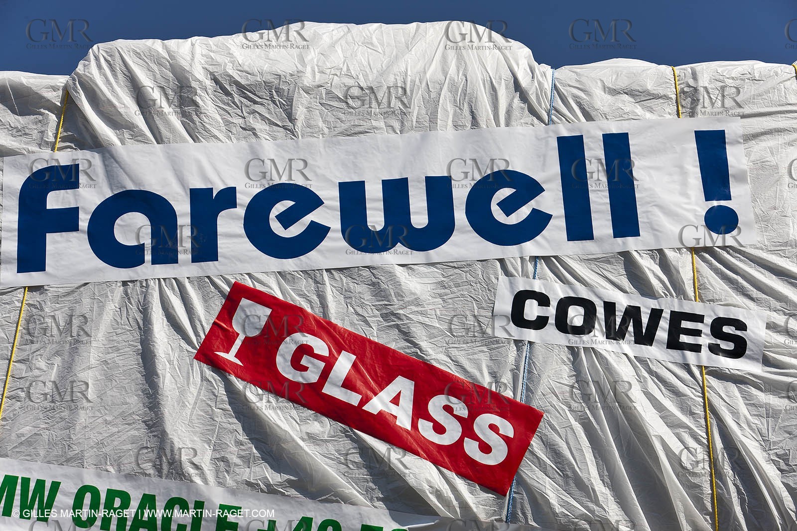 21 11 2010 - Dubai (UAE) - Dubai Louis Vuitton Trophy -  Round 2 - BMW ORACLE Racingg Vs Emirates Team New Zealand