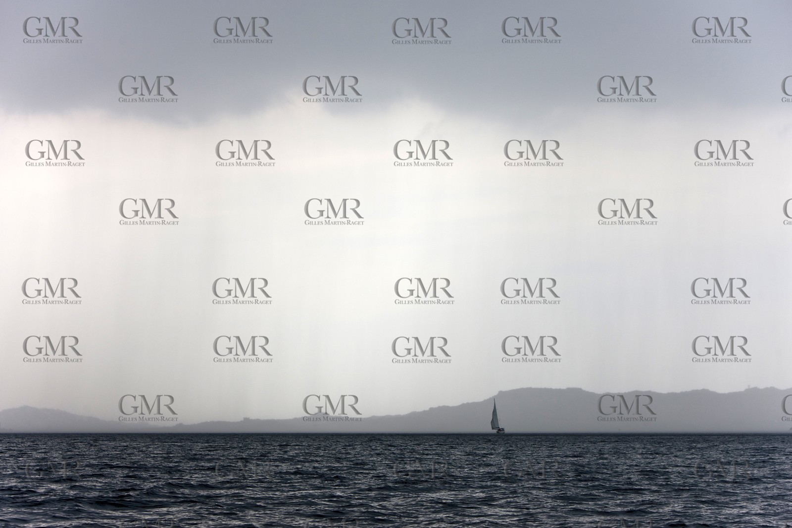 19 05 2010 - La Maddalena (ITA, Sardinia) Louis Vuitton Trophy - BMW ORACLE Racing - Training