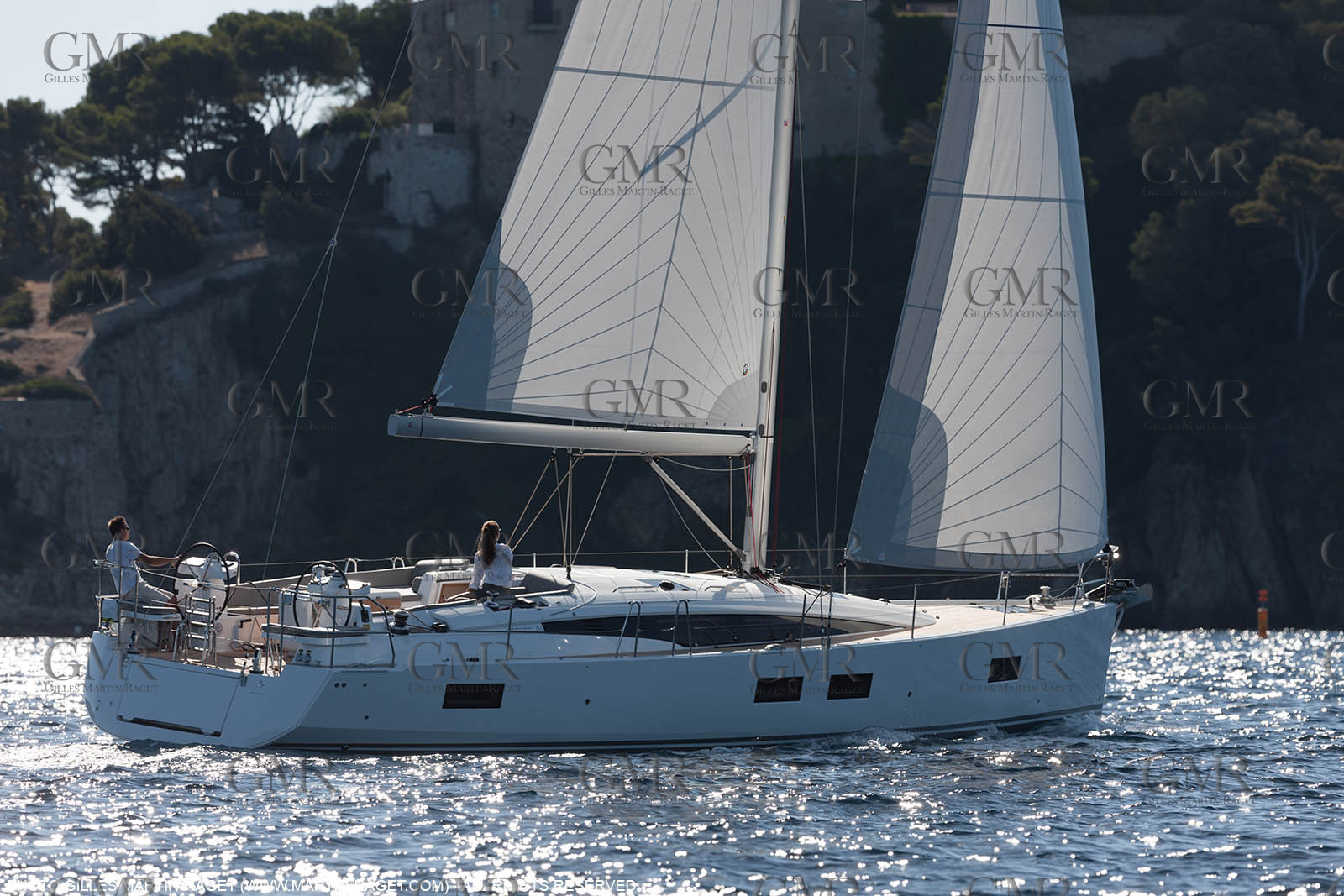 28 08 2016, Hyères (FRA,83), Chantier Jeanneau, Jeanneau Yacht 51