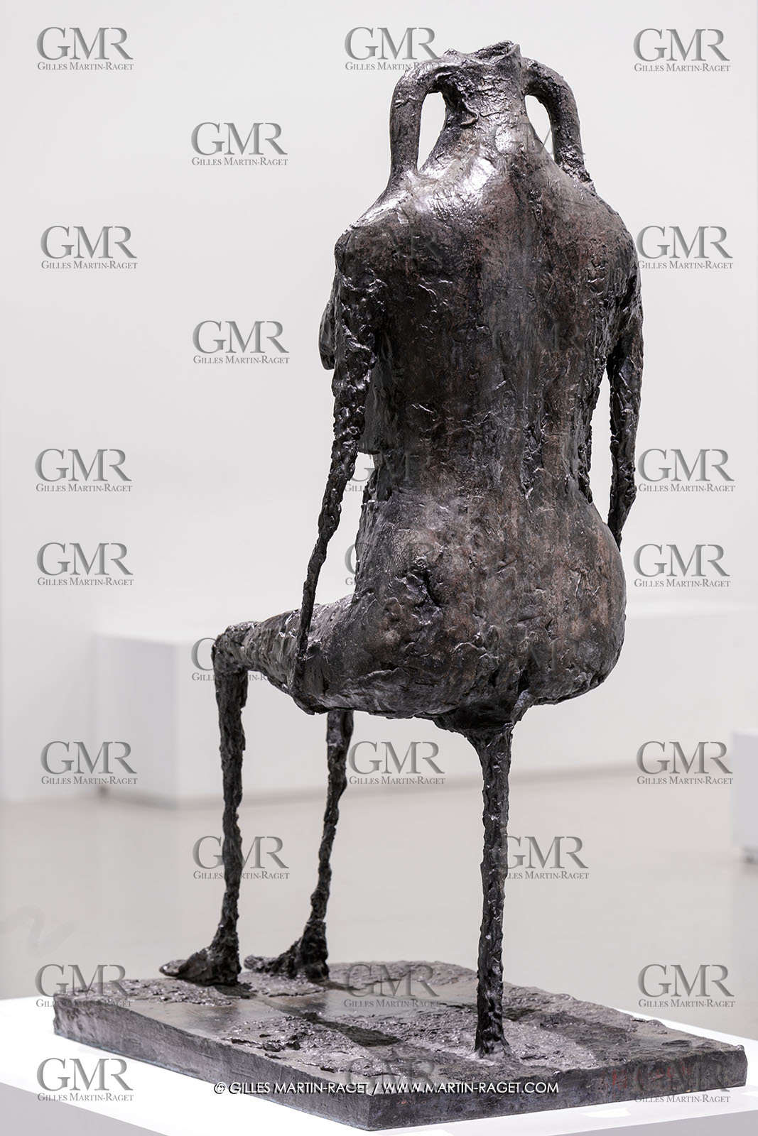 02 05 2023, Paris (FRA), oeuvre de Germaine Richier, Exposition Centre Pompidou 2023,  L'Eau 1953-1954, Bronze patiné foncé,Fondeur : Susse, Paris, 147 x 62 x 98 cm, Centre Pompidou, Musée national d'art moderne, Paris, achat de l'état, 1956