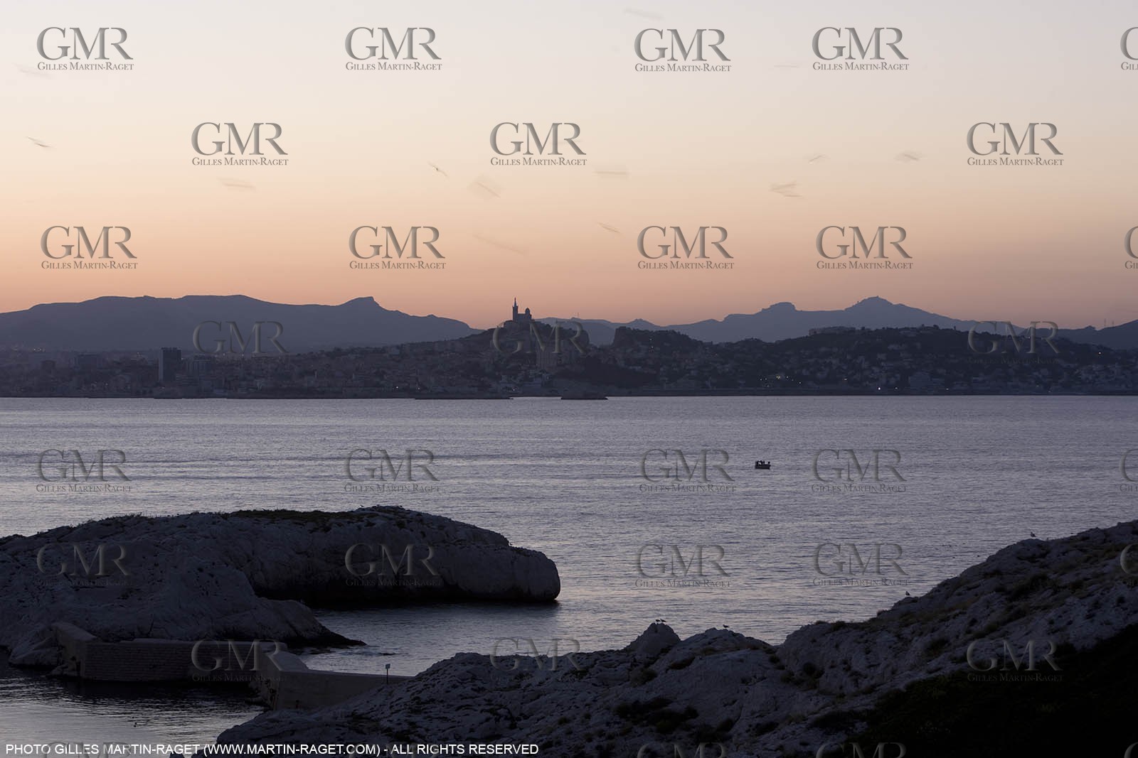 20 06 2008 - Marseille (FRA, 13) - Cruising among the local islands and creeks