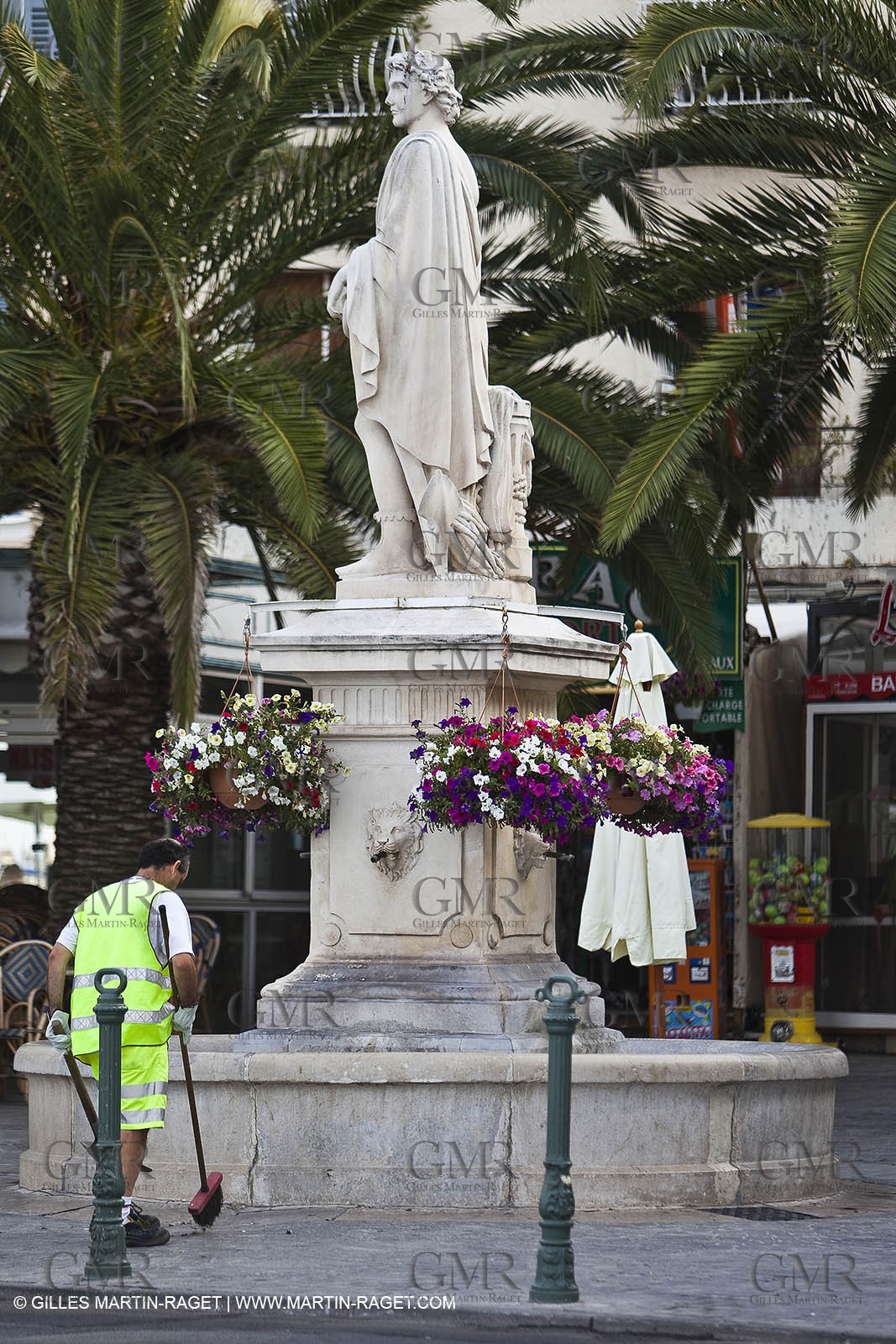 06 06 09 - Sanaray Sur Mer (FRA,83)