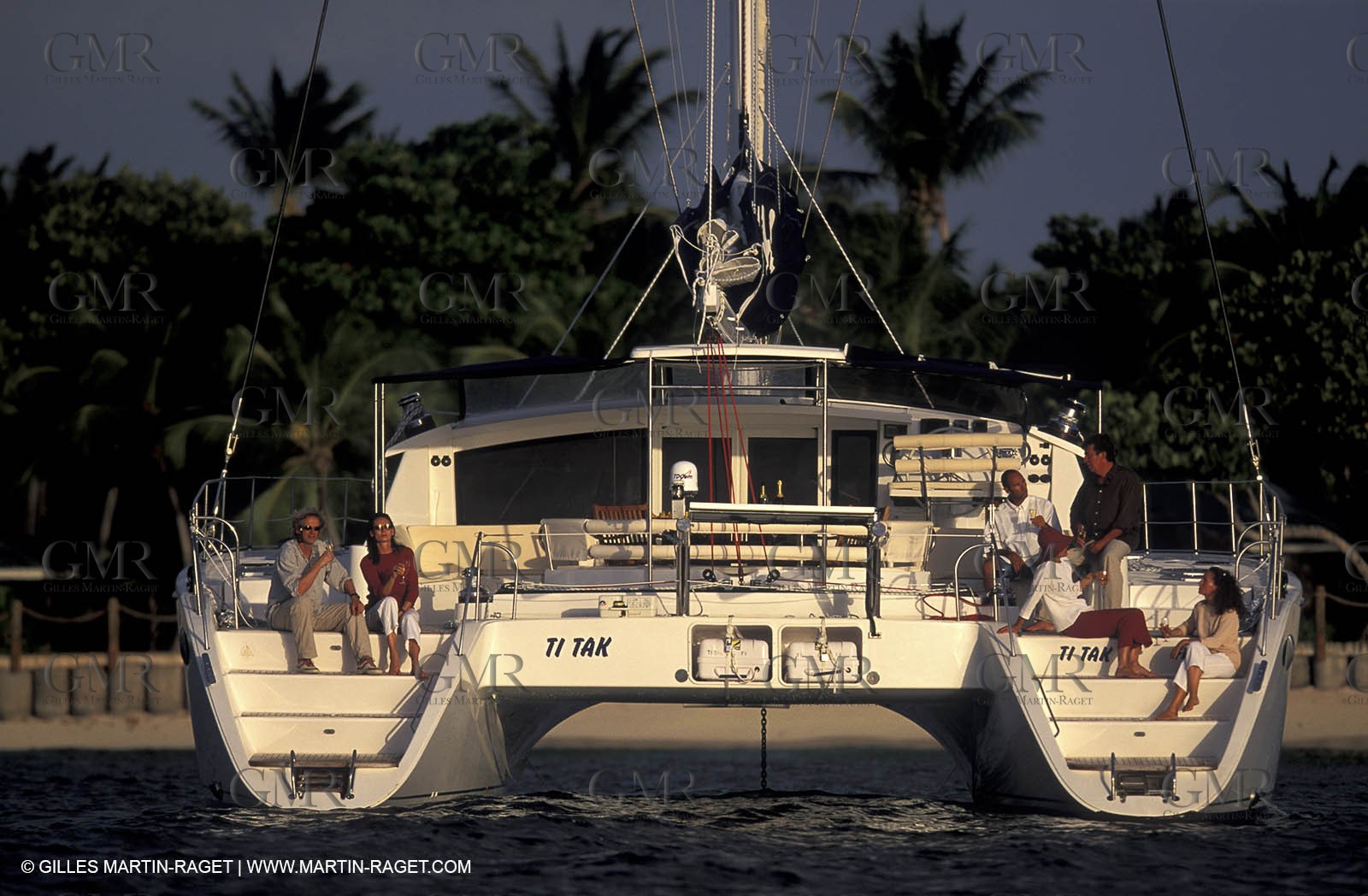 Cruising multihull mooring