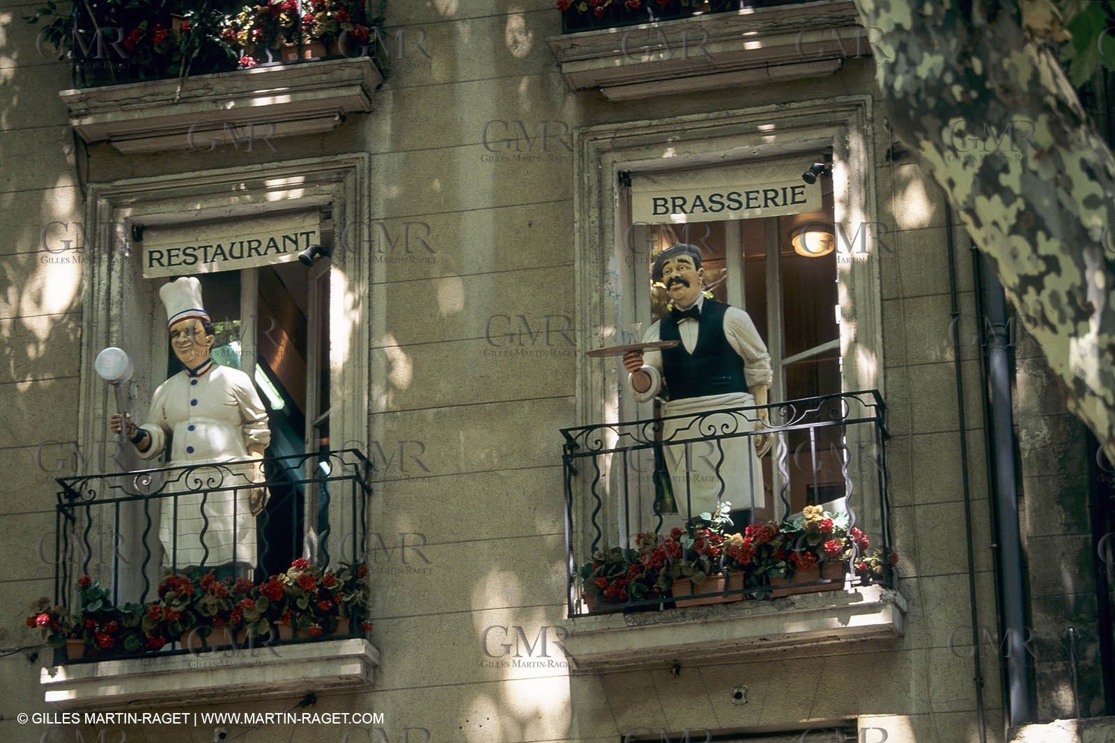 France,Provence, Aix en Provence, Cours Mirabeau