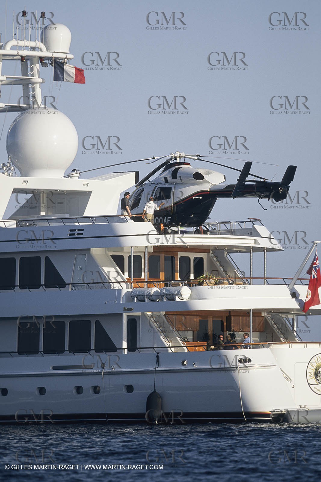 Super Motor Yachts, Méduse