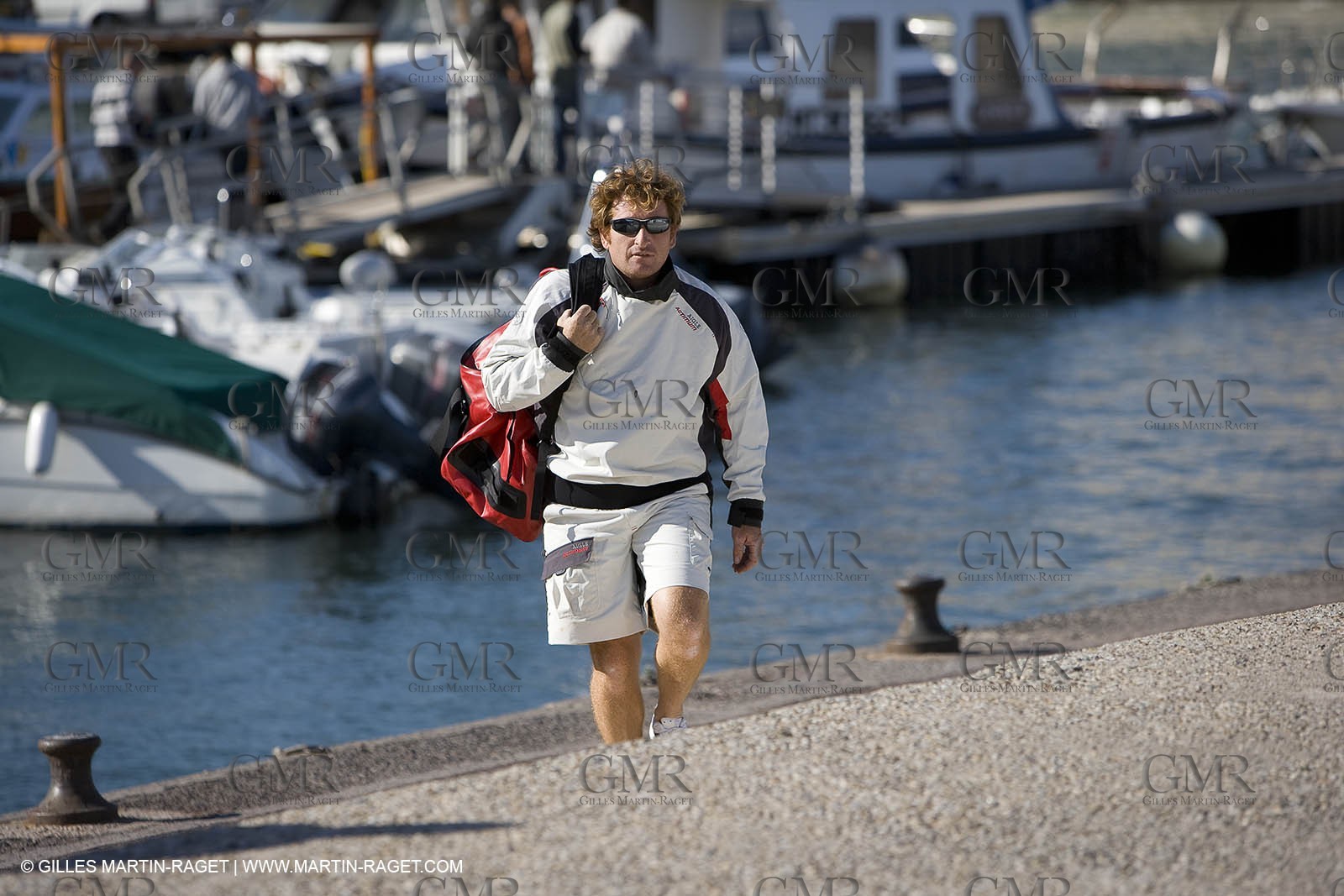28 09 2007 - Marseille (FRA, 13) - Aigle Marine weather clothing showed in action by salors Marc Emig et Luce Molinier