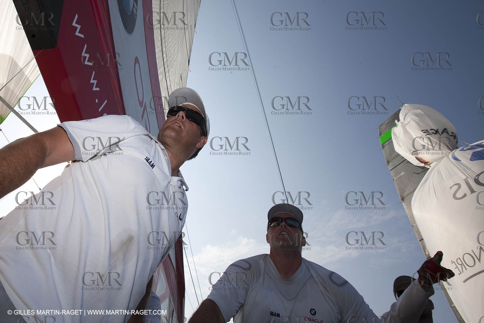 14 11 2010 - Dubai (UAE) - Dubai Louis Vuitton Trophy -  BMW ORACLE Racing - Training - Onboard Vs All 4 one